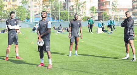 Futbolculardan Gelen Sosyal Sorumluluk Hareketleri: Hayır İşleri ve Kampanyalar