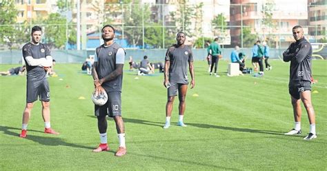 Futbolculardan Gelen Sosyal Sorumluluk Hareketleri: Hayır İşleri ve Kampanyalar